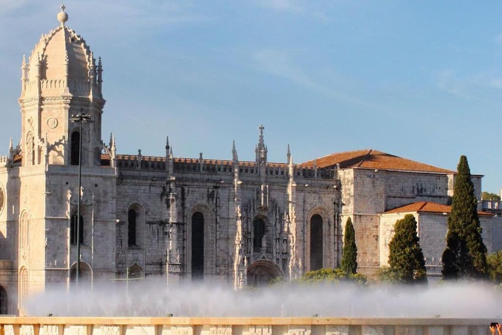 Classic Lisbon Homes: Bright & Central In Belem Exteriér fotografie