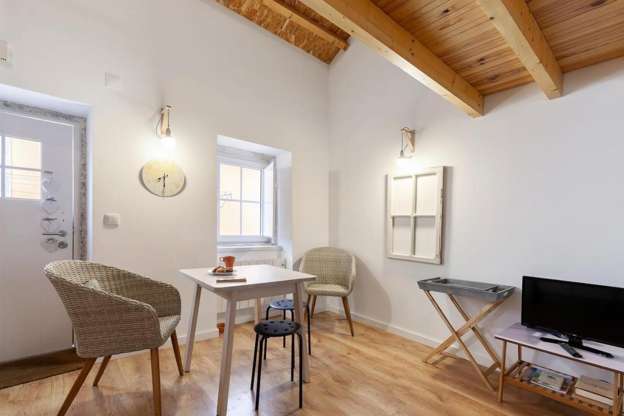 Classic Lisbon Homes: Bright & Central In Belem Exteriér fotografie